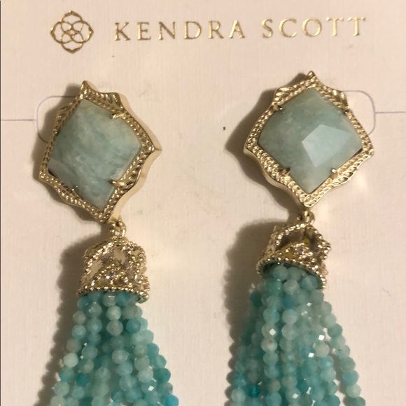 Kendra Scott Earrings😍 - Picture 2 of 2